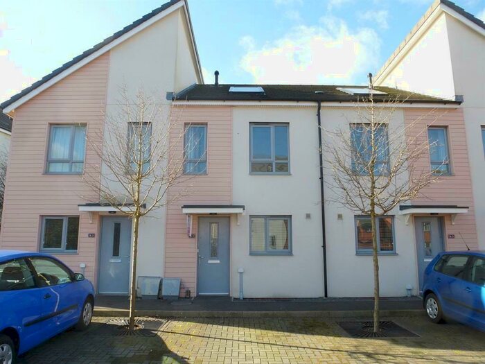 2 Bedroom House To Rent In Home Leas Close, Bristol, BS16