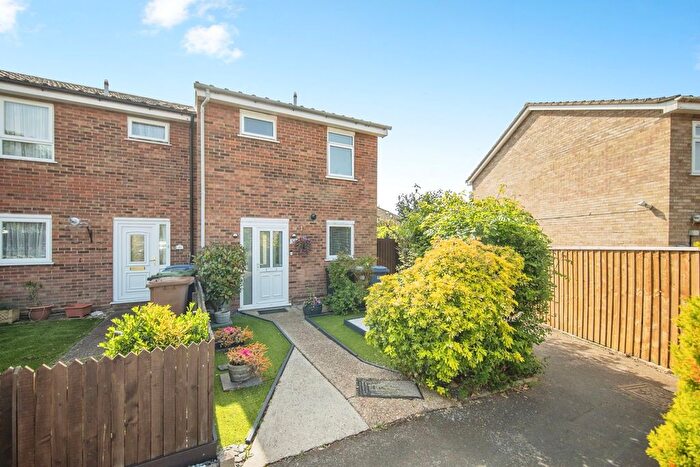 2 Bedroom End Terrace House For Sale In Milnrow, Ipswich, Suffolk, IP2
