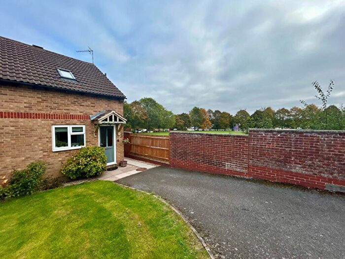 1 Bedroom Semi-Detached House For Sale In St. Hughes Close, Daventry, NN11