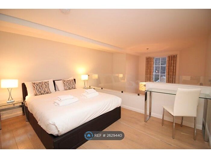 1 Bedroom Flat To Rent In Mcdonald Road, Edinburgh, EH7