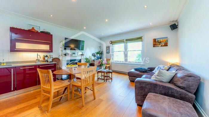 2 Bedroom Flat To Rent In Elder Avenue, Crouch End, London, N8