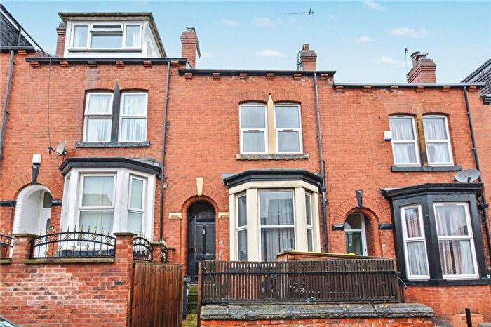 4 Bedroom Terraced House For Sale In St. Lukes Road, Leeds, West Yorkshire, LS11