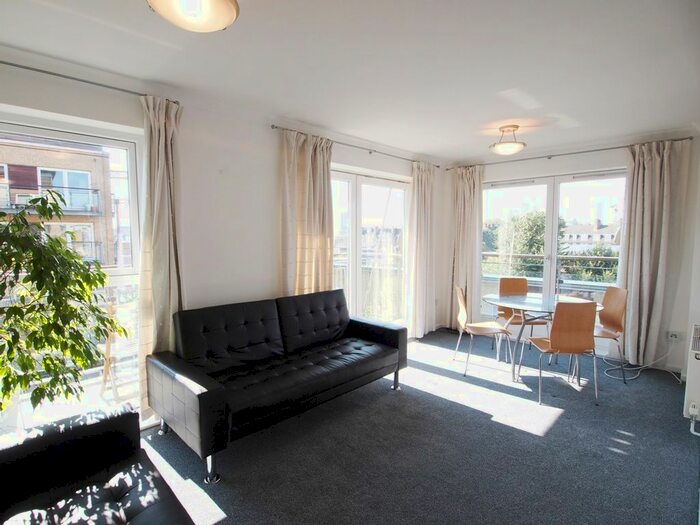 2 Bedroom Flat To Rent In Darwen Place, London, E2