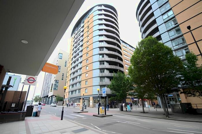 1 Bedroom Flat To Rent In Flat, Ebbett Court, Victoria Road, London, W3
