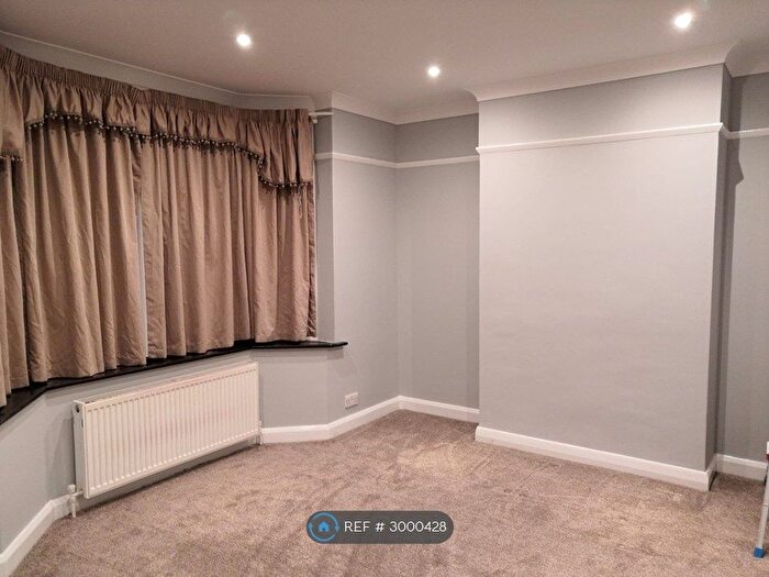 3 Bedroom End Terrace House To Rent In Swanbridge Road, Bexleyheath, DA7