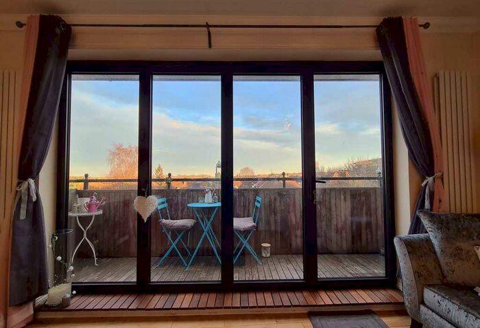 2 Bedroom Apartment To Rent In Peacock House, West Wickham, BR4