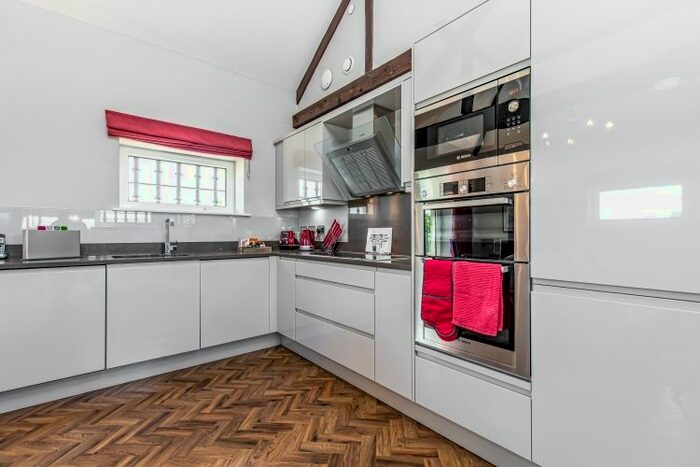 2 Bedroom Flat To Rent In The Old Gaol, Abingdon, OX14