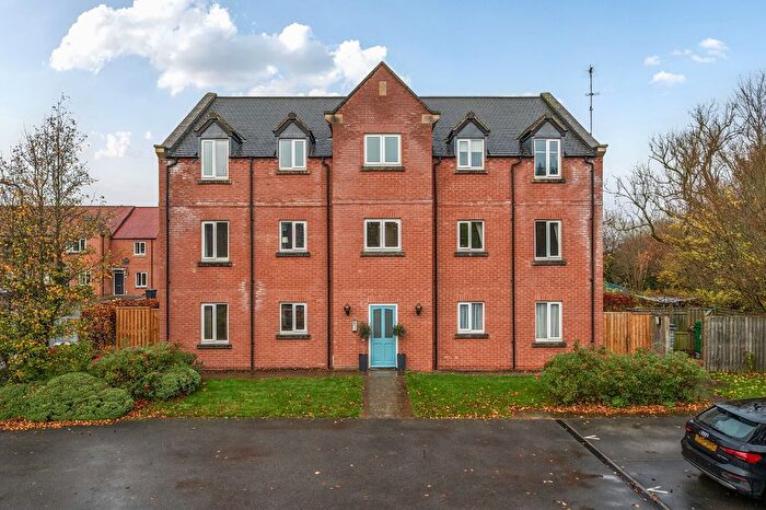 2 Bedroom Flat For Sale In Mint Garth, Knaresborough, HG5