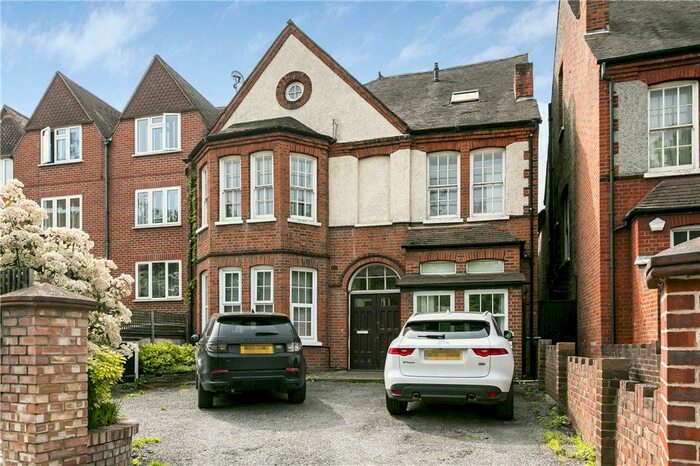 2 Bedroom Flat To Rent In Upper Richmond Road, Putney, SW15