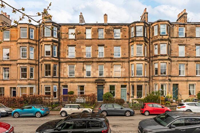 1 Bedroom Flat For Sale In / Harrison Gardens, Edinburgh, EH11