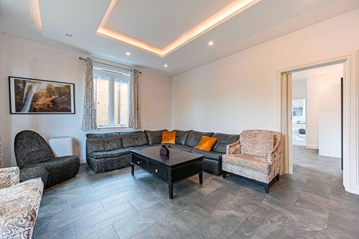 5 Bedroom Detached House To Rent In Ashchurch Grove, Ravenscourt Park, London, W12