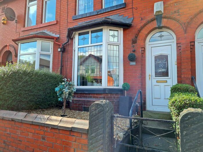 3 Bedroom Terraced House To Rent In Rochdale Rd, Royton, OL2