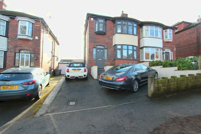 3 Bedroom Semi-Detached House To Rent In High Storrs Drive, Sheffield, S11