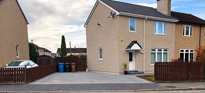 3 Bedroom Semi-Detached House For Sale In Glenbervie Crescent, Larbert, FK5