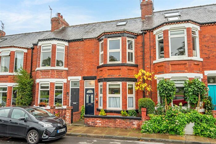 3 Bedroom Terraced House To Rent In Knavesmire Crescent, York, YO23