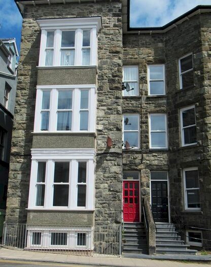 1 Bedroom Flat To Rent In Church Street, Barmouth, LL42