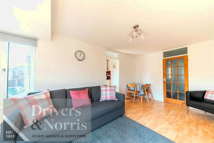 1 Bedroom Apartment To Rent In Staveley Close, Holloway, London, N7