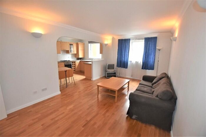2 Bedroom Flat To Rent In Moreland Street, London, EC1V