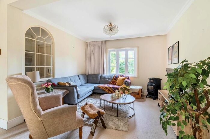 3 Bedroom Semi-Detached House To Rent In Trumpsgreen Road, Virginia Water, GU25