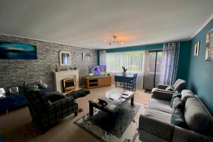 1 Bedroom Flat To Rent In Brunton Grove, Newcastle Upon Tyne, NE3