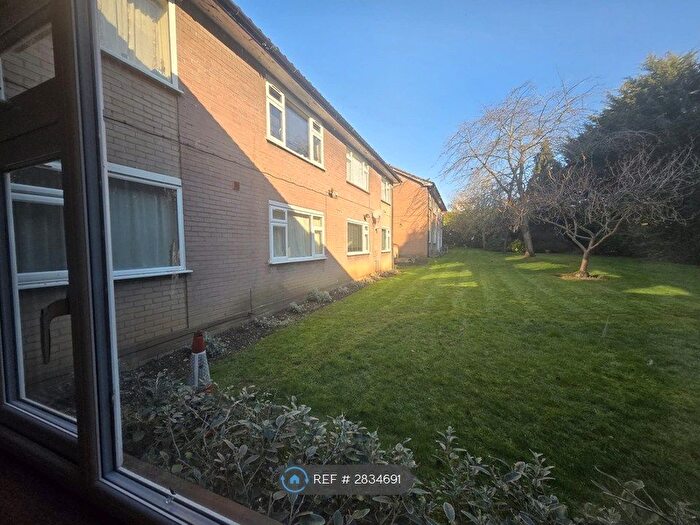 2 Bedroom Flat To Rent In Claire Gardens, Stanmore, HA7