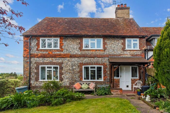 3 Bedroom Semi-Detached House For Sale In Foundry Lane, Loosley Row, HP27