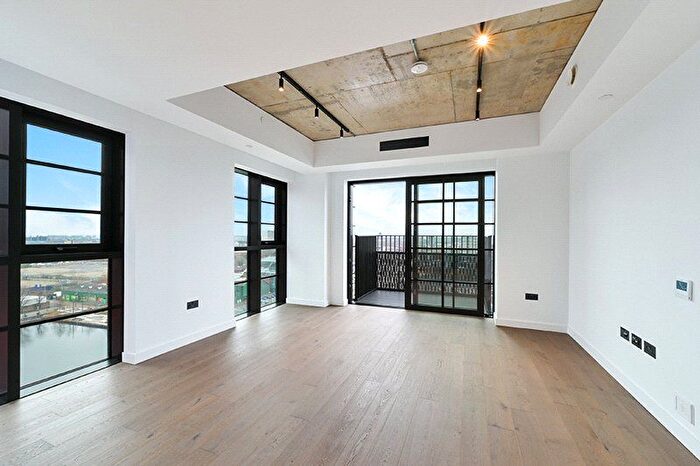 1 Bedroom Flat To Rent In Deal Porters Way, London, SE16