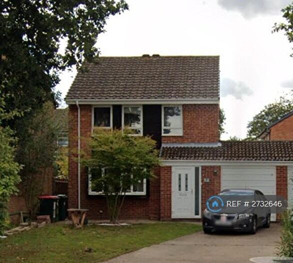 4 Bedroom Detached House To Rent In The Garrones, Crawley, RH10