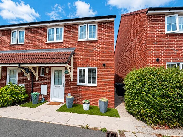 2 Bedroom Semi-Detached House For Sale In Codling Road, Evesham, WR11