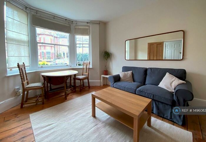 2 Bedroom Flat To Rent In Bushey Hill Road, London, SE5