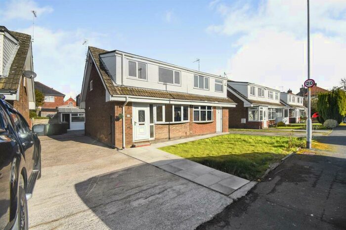 3 Bedroom House To Rent In Merton Grove, Tyldesley, Manchester, M29