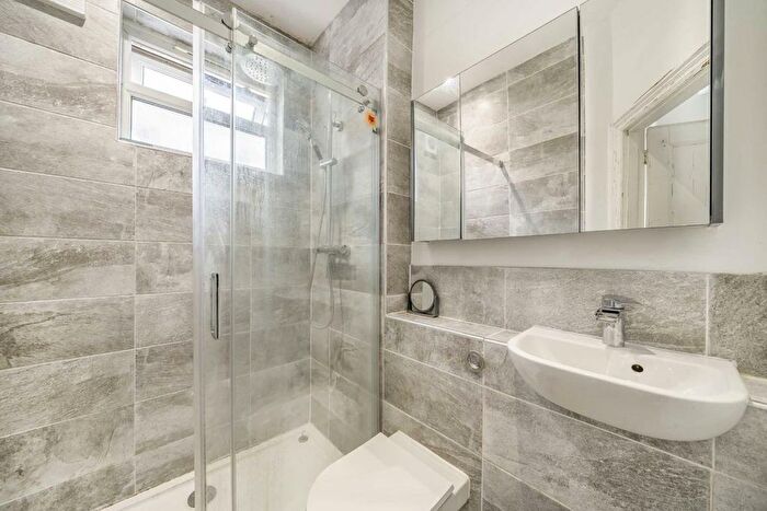 4 Bedroom Property To Rent In Southcroft Road, Streatham, SW16