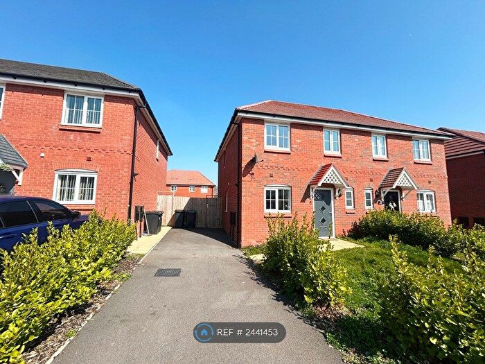 3 Bedroom Semi-Detached House To Rent In Martial Road, Nuneaton, CV10