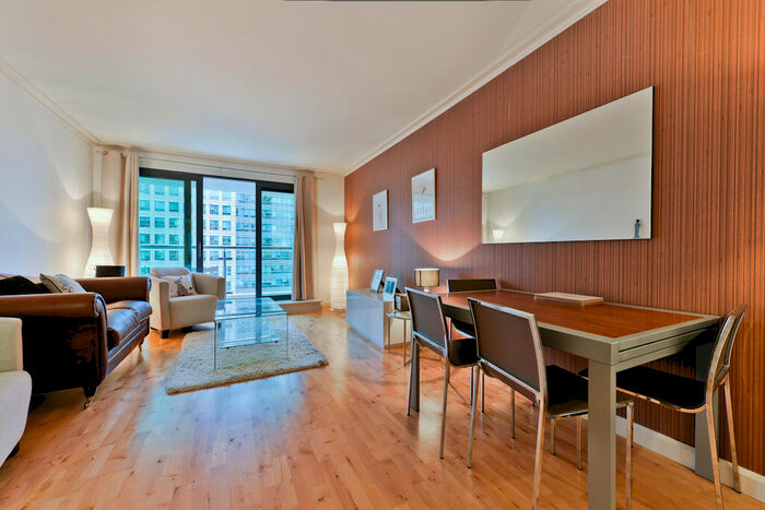 2 Bedroom Apartment To Rent In Discovery Dock Apartments, E14