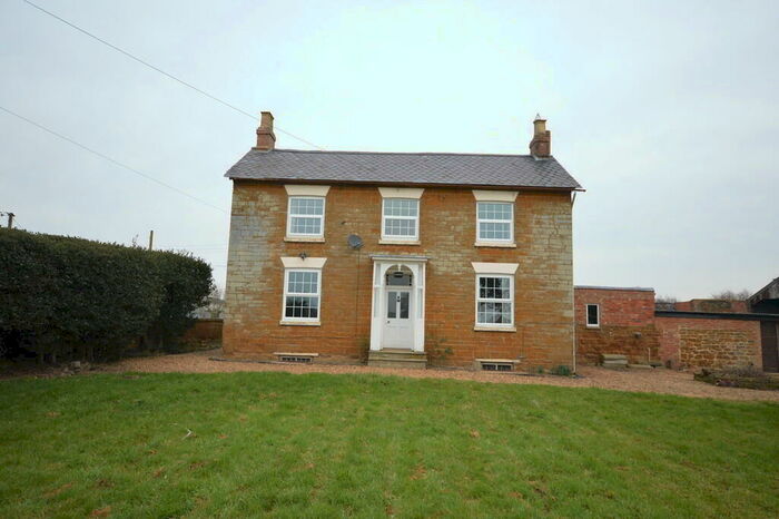 5 Bedroom Farm House To Rent In Upper Heyford, Northampton, NN7