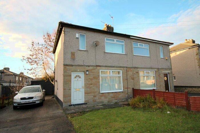 Detached House To Rent In Plumpton Mead, Wrose, BD2