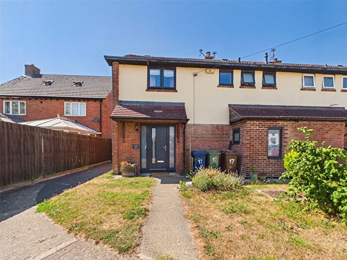 3 Bedroom Detached House For Sale In Thompson Way, Innsworth, Gloucester, Gloucestershire, GL3