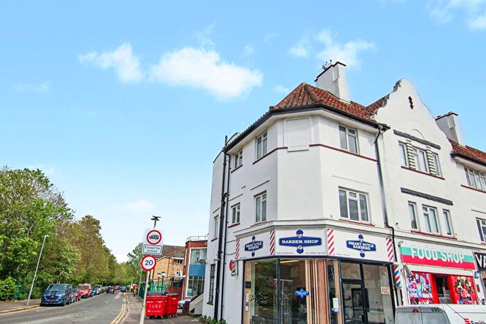 2 Bedroom Maisonette To Rent In Ewell Road, Surbiton (), KT6