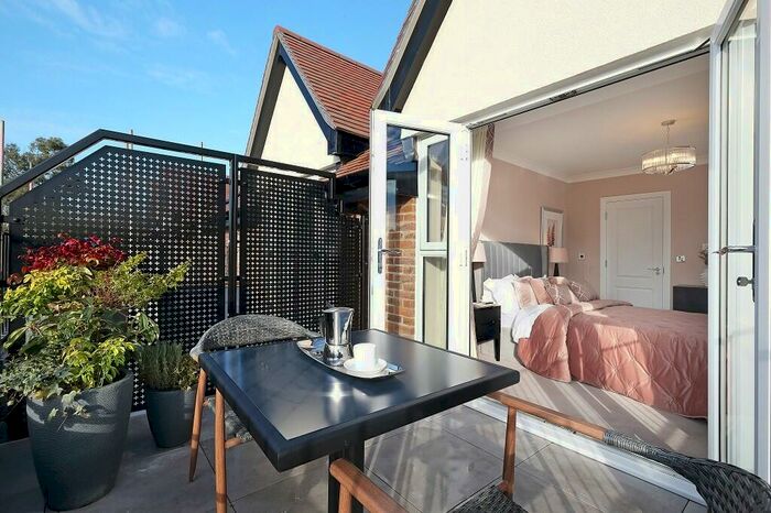 3 Bedroom Terraced House For Sale In Binfield House, Terrace Road North, Binfield, Bracknell, RG42