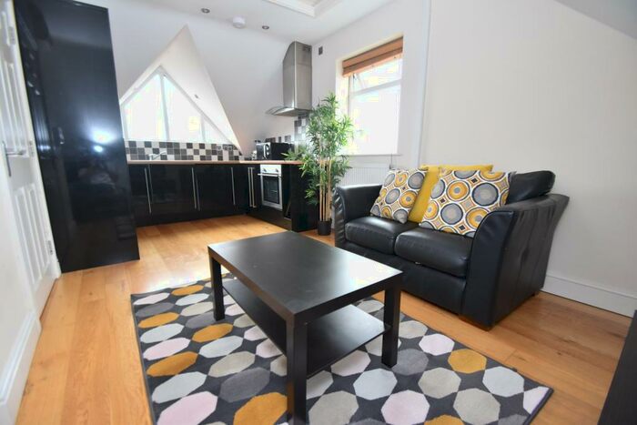 1 Bedroom Flat To Rent In Cathays Terrace, Cathays, Cardiff, CF24