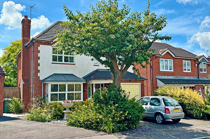 4 Bedroom Detached House For Sale In Passey Crescent, Benson, OX10