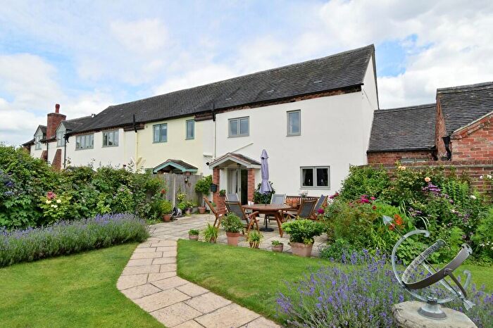 2 Bedroom Cottage For Sale In Church Lane, Wychnor, DE13