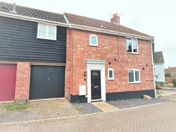 3 Bedroom House To Rent In Coltsfoot Crescent, Bury St Edmunds, Suffolk, IP32