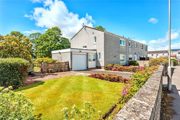 3 Bedroom End Of Terrace House For Sale In Castle Grove, Longforgan, Dundee, Perth And Kinross, DD2