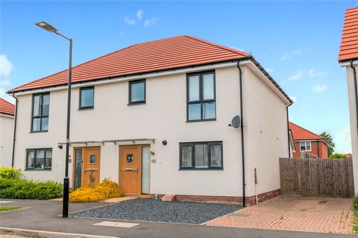 3 Bedroom Semi-Detached House To Rent In Cole Avenue, Southend-on-Sea, Essex, SS2