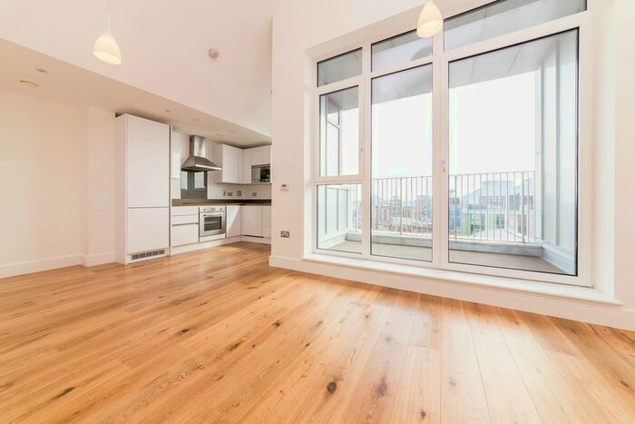 2 Bedroom Flat To Rent In Sovereign Tower, Emily Street, Canning Town, London, E16