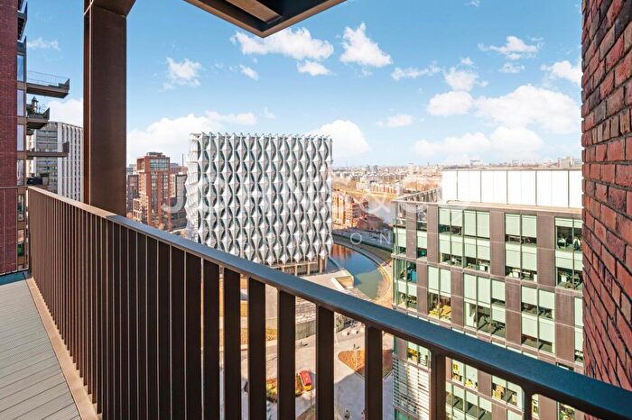 3 Bedroom Apartment For Sale In The Modern, Embassy Gardens, Nine Elms, SW11