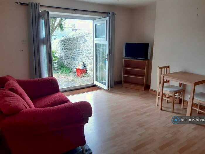 1 Bedroom Flat To Rent In Lockyer Road, Plymouth, PL3