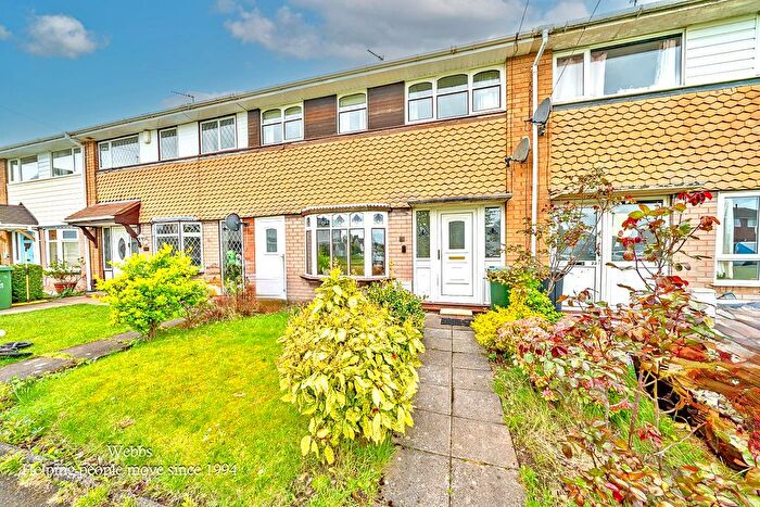 3 Bedroom Terraced House For Sale In Buxton Road, Walsall, WS3