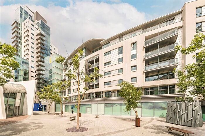 1 Bedroom Flat To Rent In Empire Square East, Borough, SE1